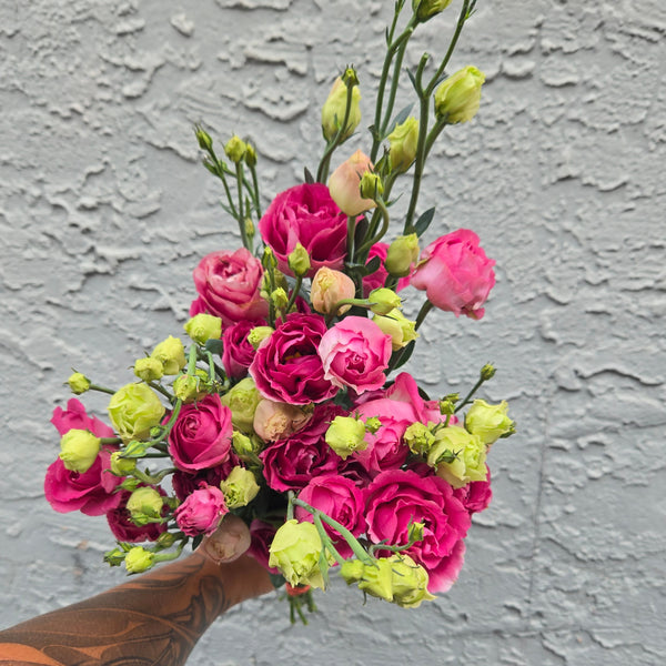 LOCAL Lisianthus